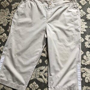 Athletic Works, Beige, 100% Cotton, Capri Khaki’s, Size: Large 12/14